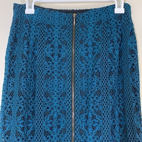 NWT. Chico’s Black Label 00 (US XS/2) Striking Teal Lace Maxi Skirt. - Picture 10 of 11